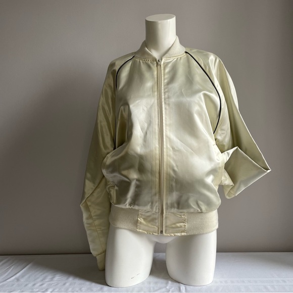 Vintage Satin Paramount Pictures Jacket. - Picture 6 of 8